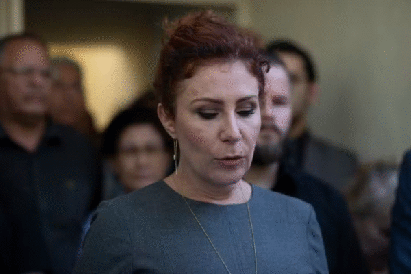 Deputada Carla Zambelli é presa na Itália, diz Ministério da Justiça