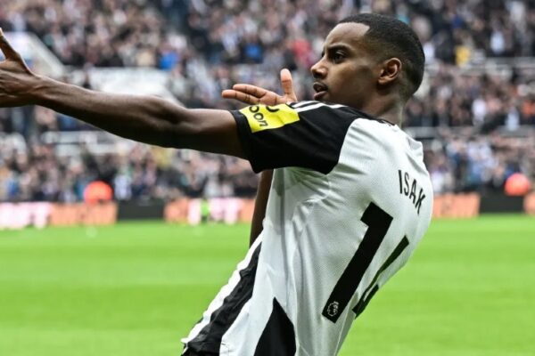 Al-Hilal oferece salário astronômico para tirar Alexander Isak do Newcastle Al-Hilal oferece salário astronômico para tirar Alexander Isak do Newcastle