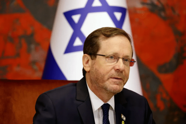 Presidente de Israel diz que ataque de 7 de outubro invalidou solução de dois Estados
