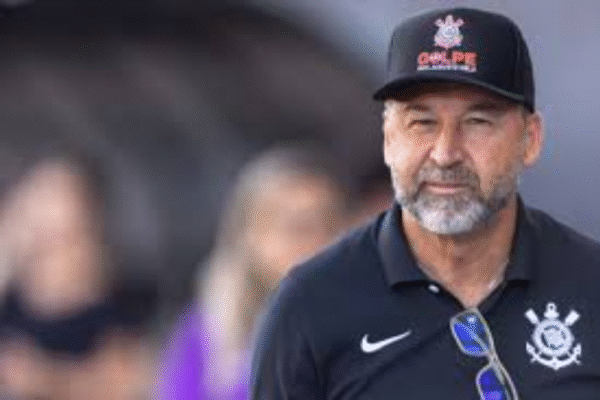 Augusto Melo sofre impeachment e deixa presidência do Corinthians