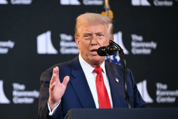 Trump ameaça ‘consequências severas’ se Putin se recusar a encerrar a guerra na Ucrânia