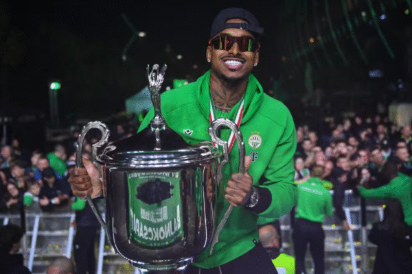 Ex-Corinthians, zagueiro Raul Gustavo troca clube da Hungria pelo New York City