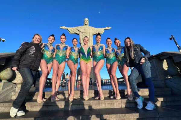 Ginastas do Brasil fazem prévia de luxo aos pés do Cristo Redentor antes do Mundial do Rio