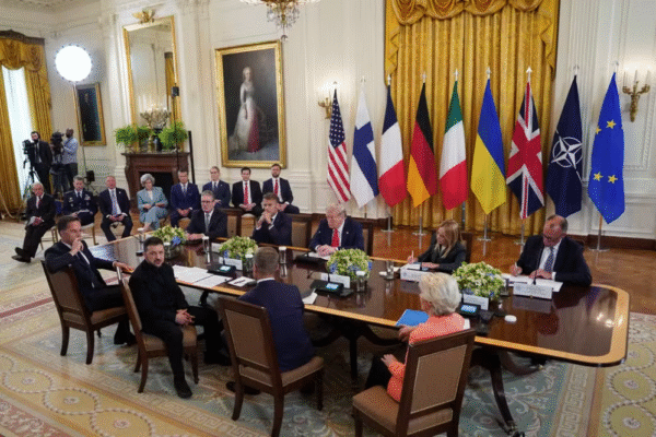 Trump diz estar preparando encontro trilateral com Zelensky e Putin; Kremlin trata reunião como ‘ideia’