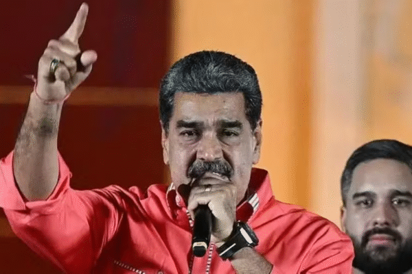 Maduro anuncia mobilização de 4,5 milhões de milicianos ante ‘ameaças’ dos EUA