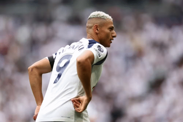 Richarlison é eleito o melhor jogador da 1ª rodada da Premier League