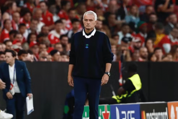 Após demissão do Fenerbahçe, Mourinho terá direito a receber valor milionário do clube turco; saiba quanto