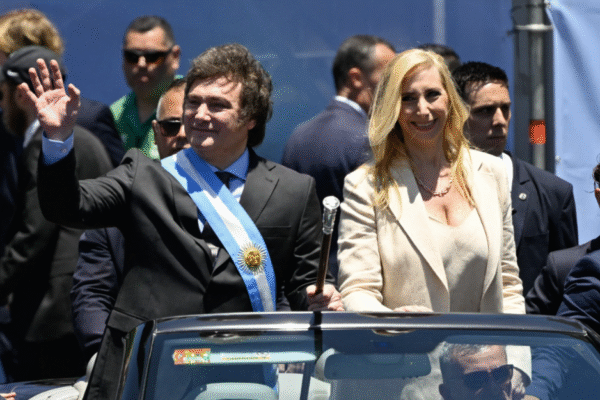 Argentina: governo Milei entra na Justiça contra operação para ‘desestabilizar o país’