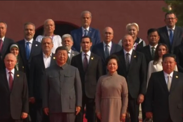 Brasil: Celso Amorim vai a evento na China ao lado de Putin e Kim Jong-un