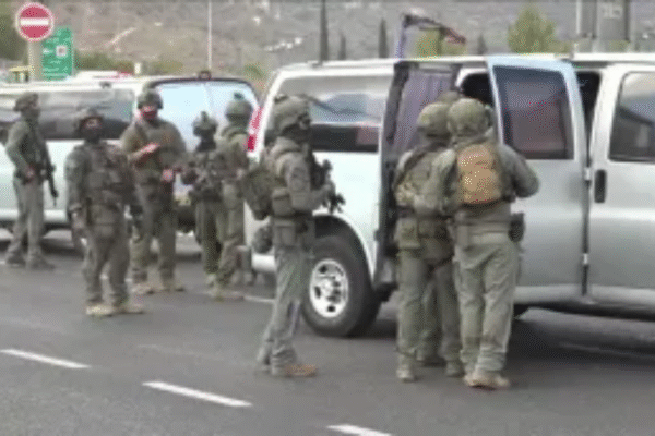 Ataque a tiros deixa seis mortos em Jerusalém, diz autoridade