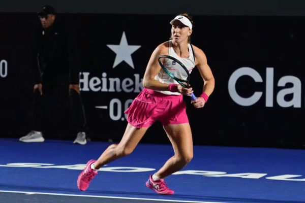 Bia Haddad leva susto no fim, mas supera Laura Pigossi e avança às quartas do SP Open