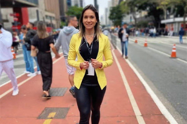 Brasileira presa no Camboja é vítima de tráfico humano e adoeceu na prisão, diz mãe: ‘Só quero que ela volte viva’