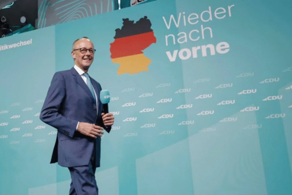 Premiê da Alemanha é acusado de racismo após fala sobre imigrantes