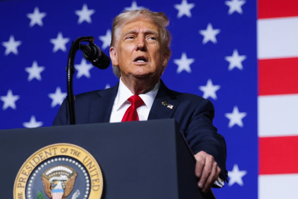 Trump cobra milhões do próprio governo por ter sido investigado