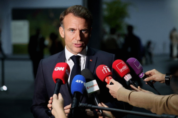 Macron demonstra otimismo cauteloso sobre acordo Mercosul-UE em encontro na COP30