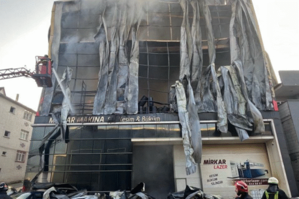 Tragédia em armazém de perfumes na Turquia deixa seis mortos