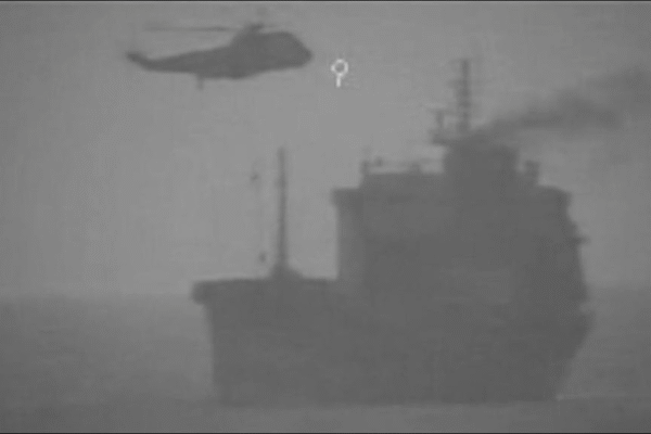 Irã anuncia captura de navio petroleiro no Golfo e eleva tensão na região