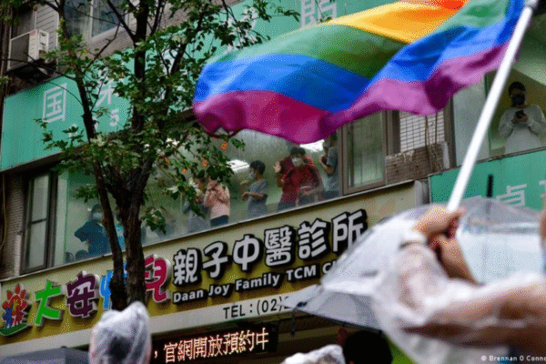 União Europeia determina reconhecimento obrigatório de casamentos homoafetivos entre países membros