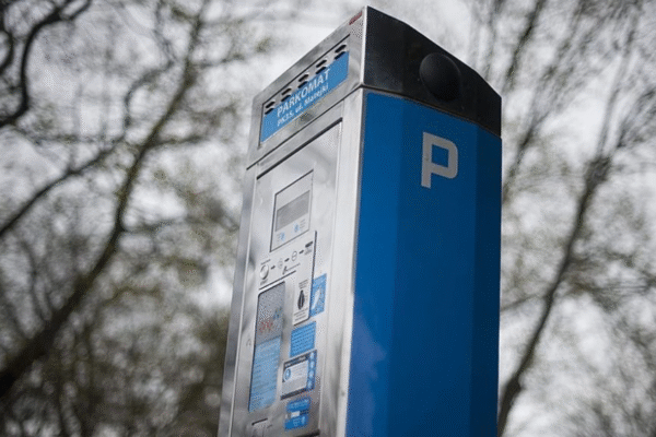 Casal alemão preso por furto de mais de 1 milhão de euros em parquímetros em Kempten