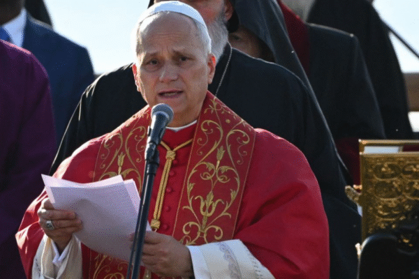 Papa Leão XIV apela à união cristã e à paz em visita histórica à Turquia