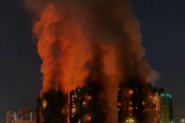 Autoridades de Hong Kong foram alertadas sobre riscos de segurança mais de um ano antes do incêndio mortal