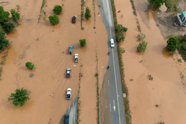 Tragédia no sudeste asiático: mais de 900 Vítimas de inundações devastadoras