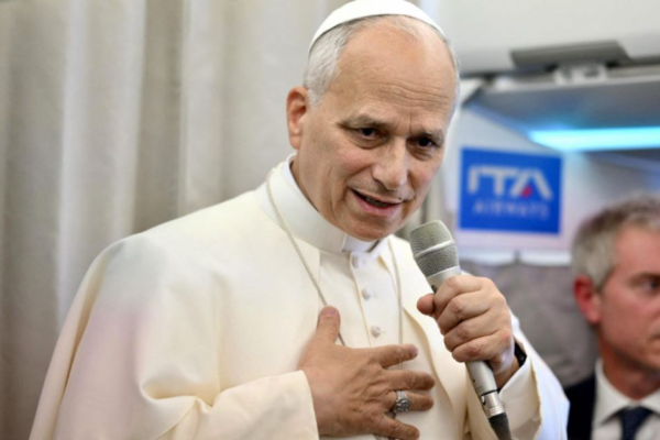 Papa Leão XIV apela por diálogo e contra invasão dos EUA à Venezuela