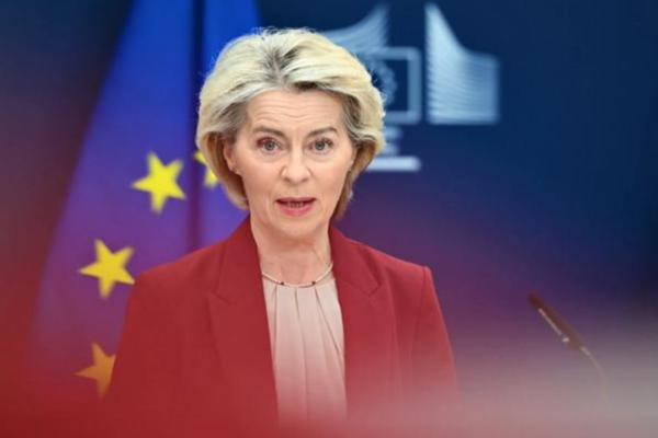 Empréstimo de reparações para Ucrânia divide UE: Von der Leyen insiste apesar de resistência belga