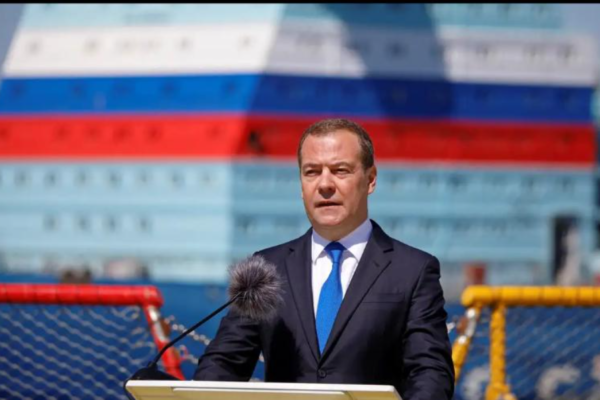 Medvedev alerta: confisco de ativos russos pela UE pode justificar resposta armada