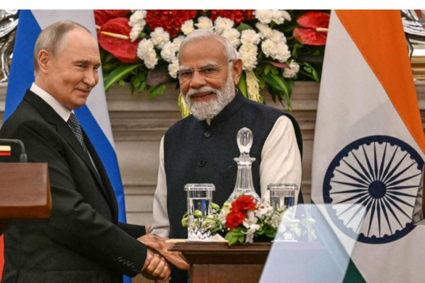Rússia e Índia renovam aliança estratégica durante encontro em Nova Délhi