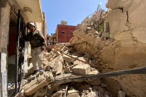 Tragédia no Marrocos: noite de pânico, luto e buscas entre os escombros