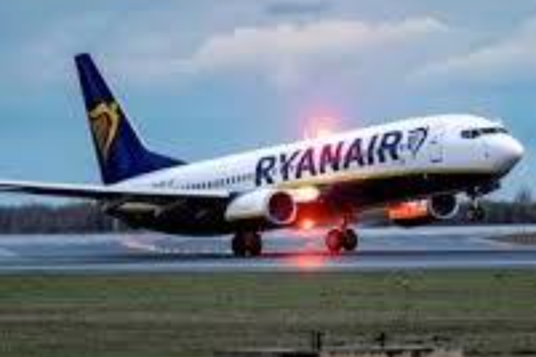 Ryanair ameaça eliminar 20 rotas na Bélgica por alta de impostos aeroportuários