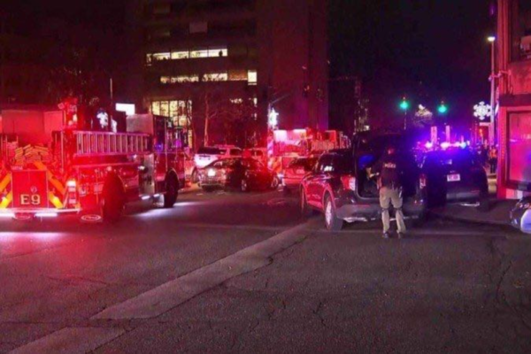 Tiroteio em universidade nos EUA; suspeito em fuga após vítimas serem baleadas